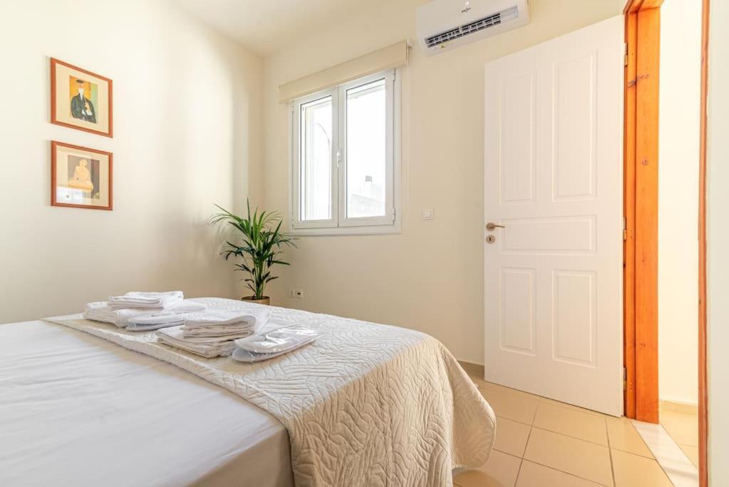 Cozy Apartment In The Heart Of City Center Iraklion Buitenkant foto