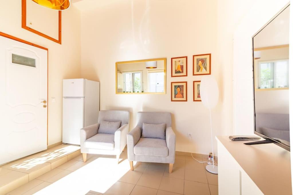 Cozy Apartment In The Heart Of City Center Iraklion Buitenkant foto